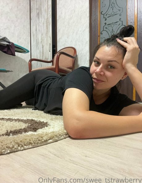 Foto desnuda filtrada de OnlyFans de Sweetstrawberry