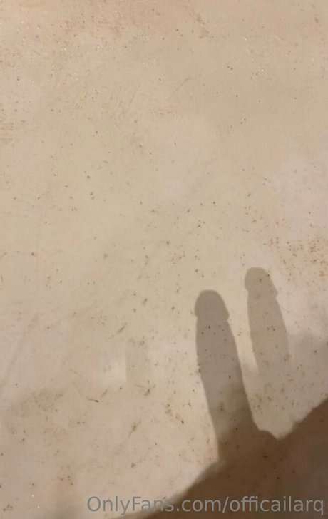 Foto desnuda filtrada de OnlyFans de Officailarq