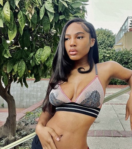 Foto desnuda filtrada de OnlyFans de Quenlin Blackwell