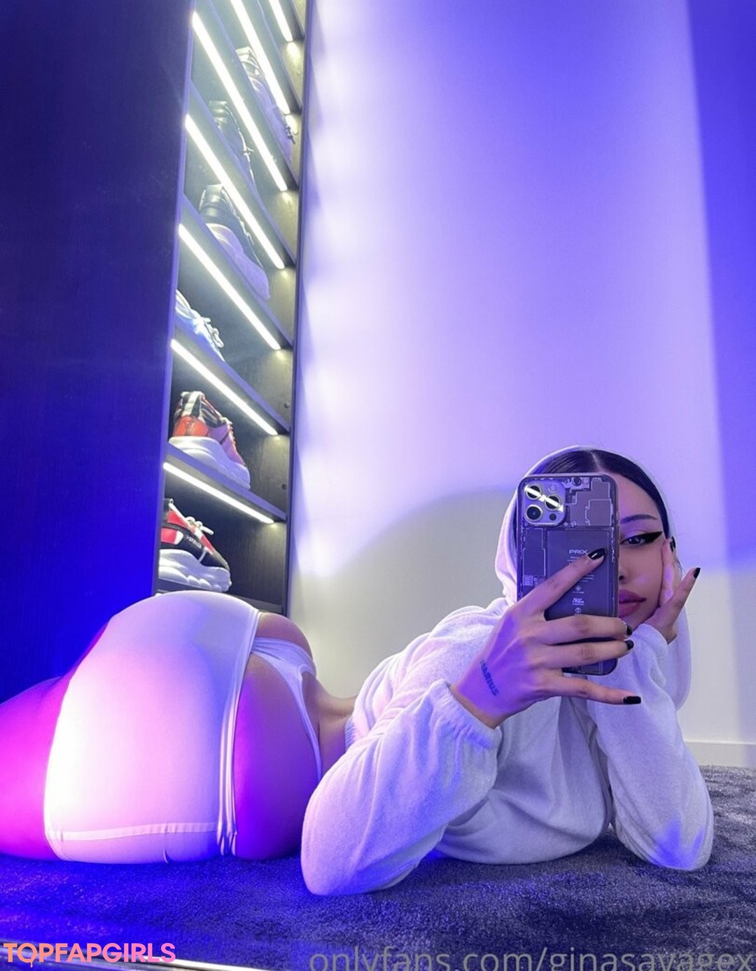 Foto desnuda filtrada de OnlyFans de Gina Savage #161 Foto desnuda filtrada de OnlyFans de Gina Savage #161