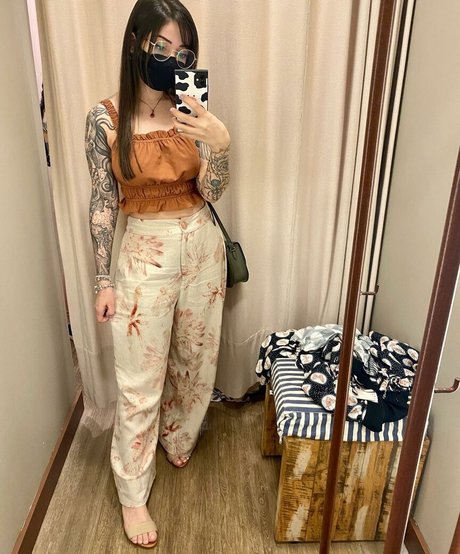 Foto desnuda filtrada de OnlyFans de Sunsetgaia Asmr
