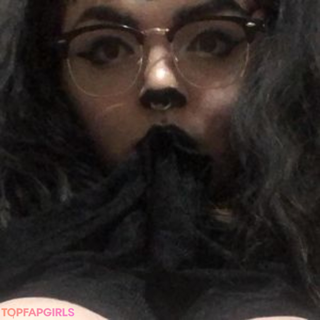 Foto desnuda filtrada de OnlyFans de Devilbabyblues #29 Foto desnuda filtrada de OnlyFans de Devilbabyblues #29
