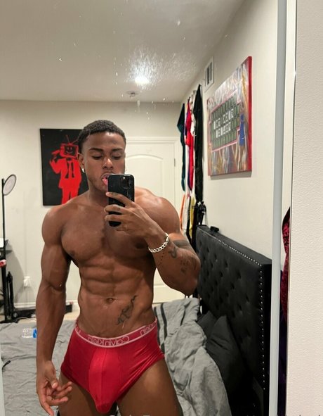 Foto desnuda filtrada de OnlyFans de Prettyskinboi