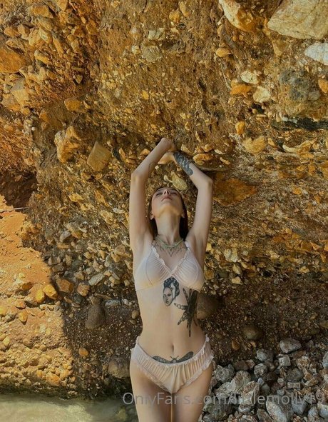 Foto desnuda filtrada de OnlyFans de Pppoisonnnivy