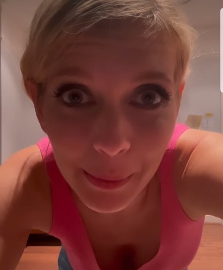 Foto desnuda filtrada de OnlyFans de Rachel Riley