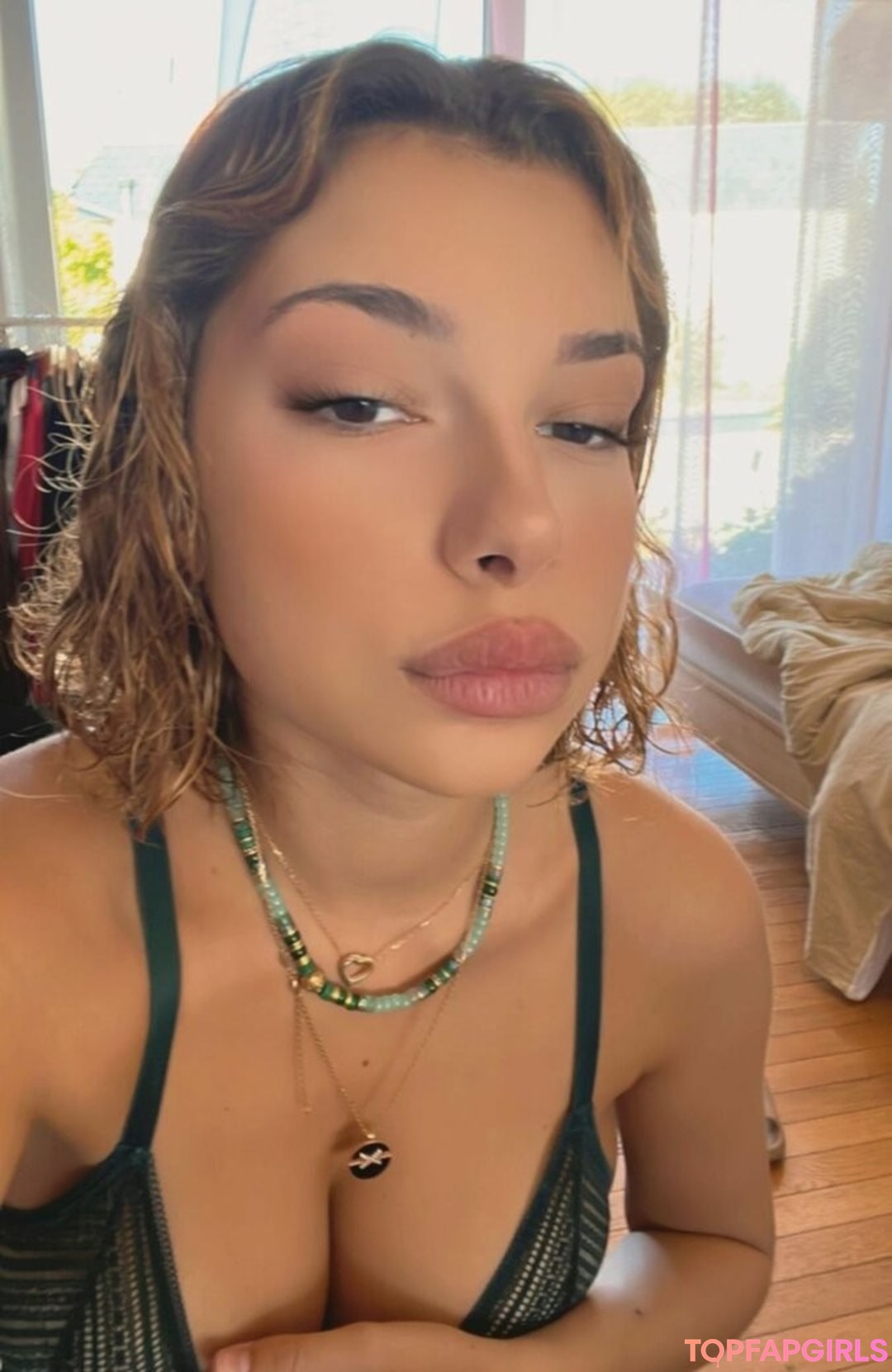 Foto desnuda filtrada de OnlyFans de Emmy Tifrit #193 Foto desnuda filtrada de OnlyFans de Emmy Tifrit #193