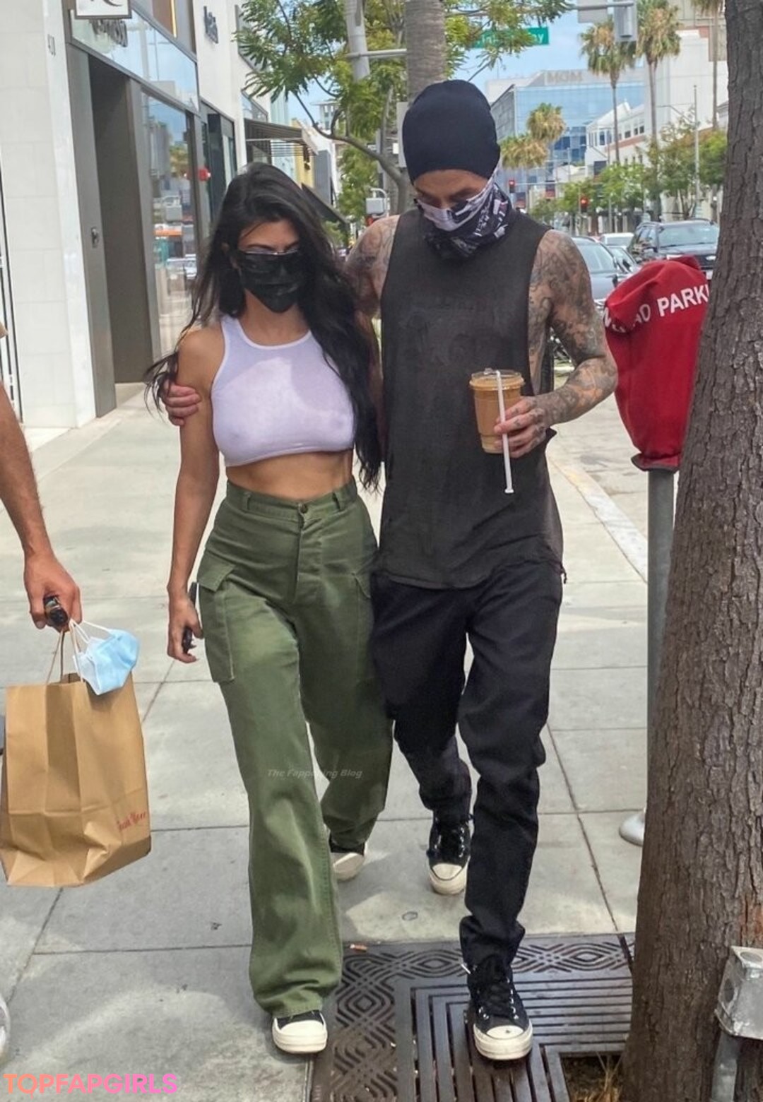 Foto desnuda filtrada de OnlyFans de Kourtney Kardashian #210 Foto desnuda filtrada de OnlyFans de Kourtney Kardashian #210