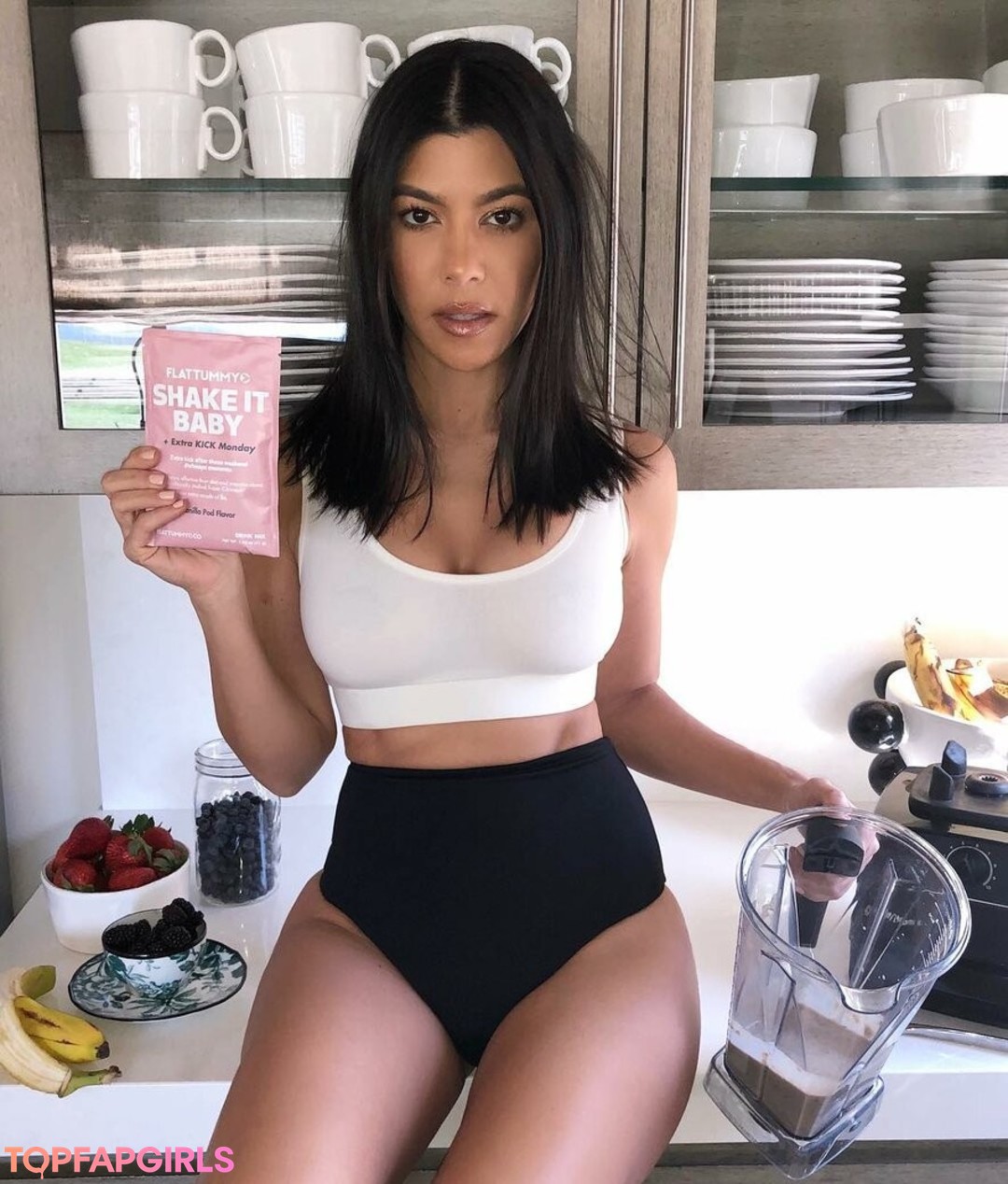 Foto desnuda filtrada de OnlyFans de Kourtney Kardashian #350 Foto desnuda filtrada de OnlyFans de Kourtney Kardashian #350