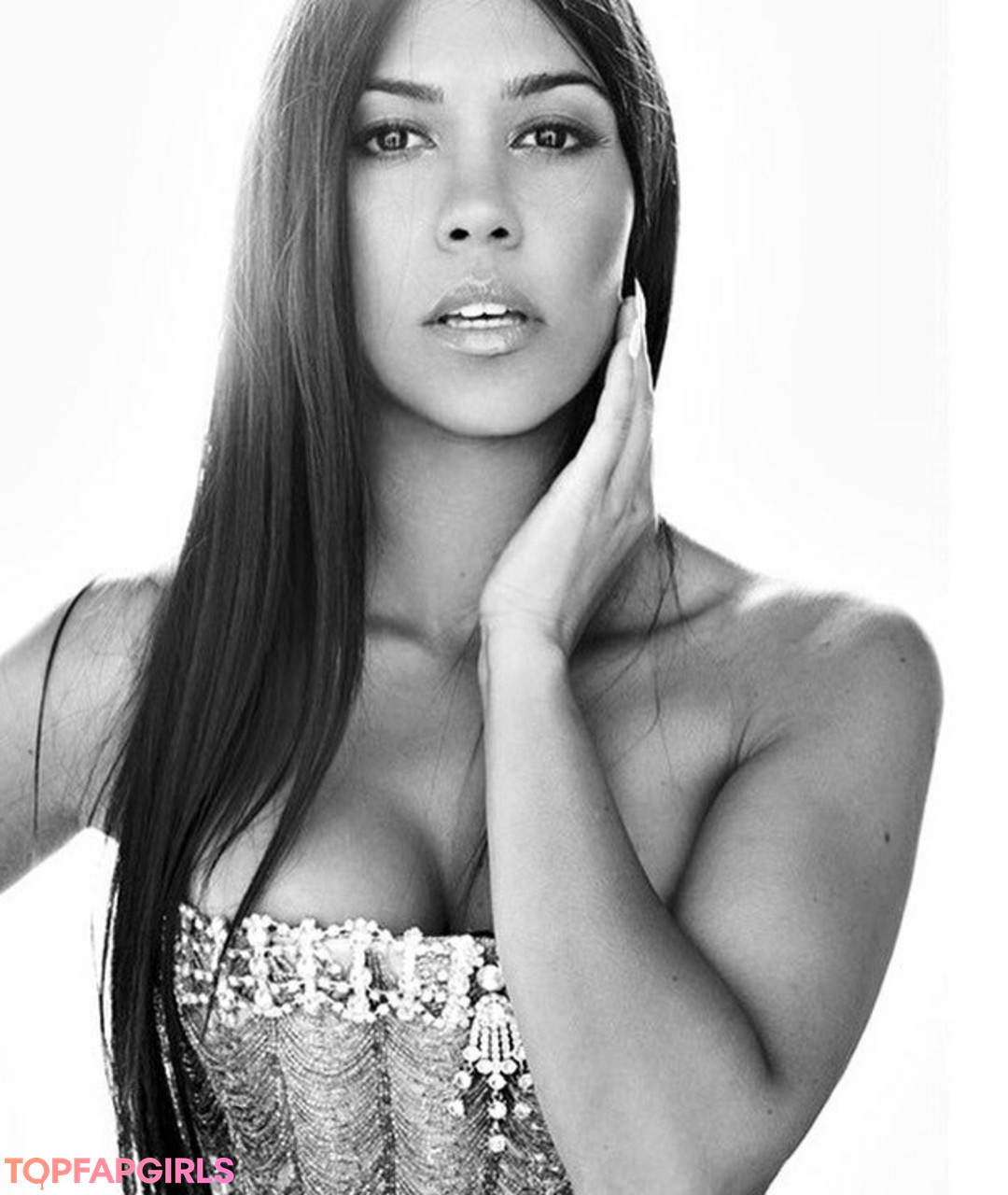 Foto desnuda filtrada de OnlyFans de Kourtney Kardashian #371 Foto desnuda filtrada de OnlyFans de Kourtney Kardashian #371