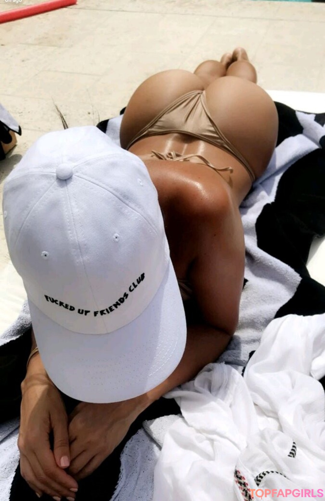 Foto desnuda filtrada de OnlyFans de Kourtney Kardashian #381 Foto desnuda filtrada de OnlyFans de Kourtney Kardashian #381