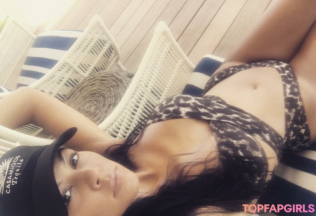 Foto desnuda filtrada de OnlyFans de Kourtney Kardashian #445 Foto desnuda filtrada de OnlyFans de Kourtney Kardashian #445