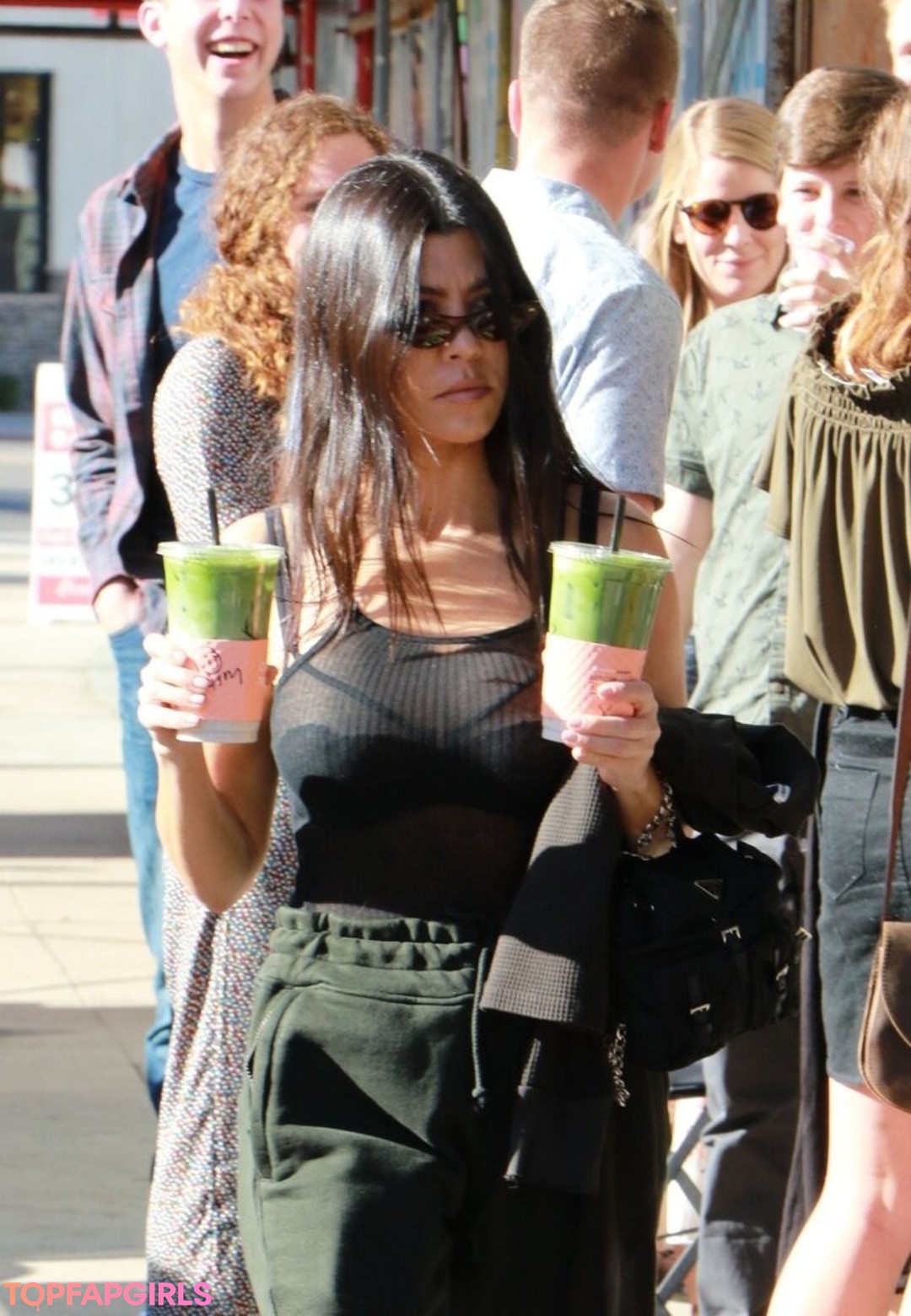 Foto desnuda filtrada de OnlyFans de Kourtney Kardashian #596 Foto desnuda filtrada de OnlyFans de Kourtney Kardashian #596