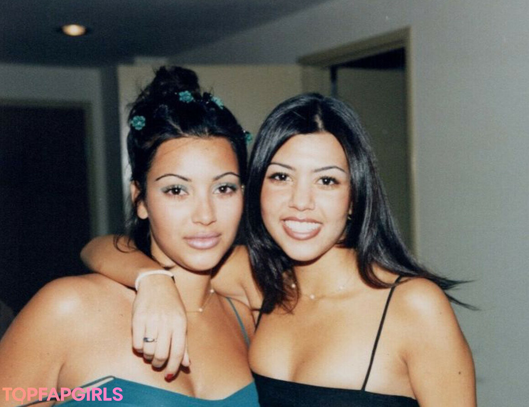 Foto desnuda filtrada de OnlyFans de Kourtney Kardashian #660 Foto desnuda filtrada de OnlyFans de Kourtney Kardashian #660