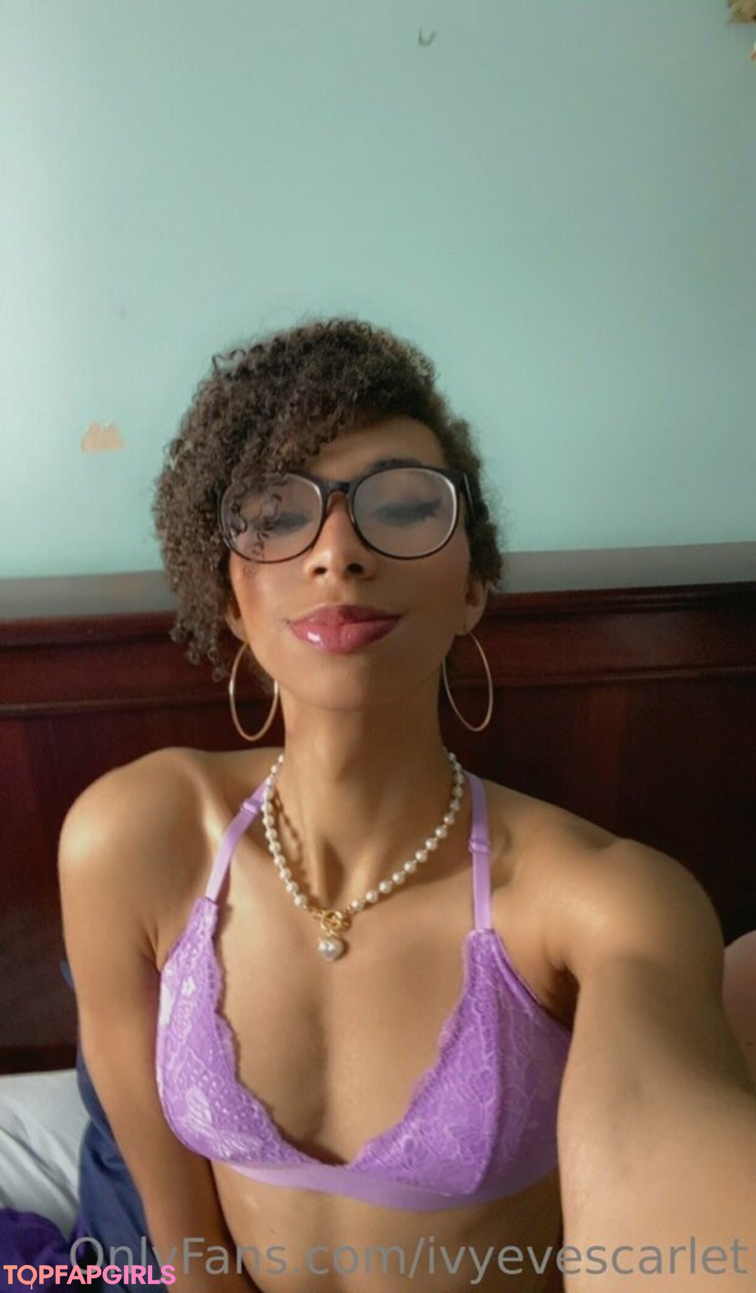 Foto desnuda filtrada de OnlyFans de Ivyevescarlet #66 Foto desnuda filtrada de OnlyFans de Ivyevescarlet #66