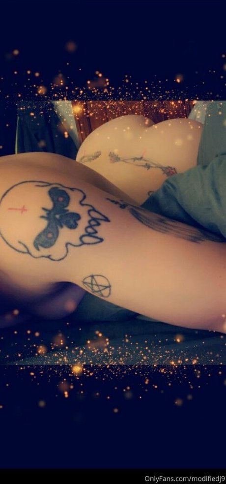 Foto desnuda filtrada de OnlyFans de Modifiedj9