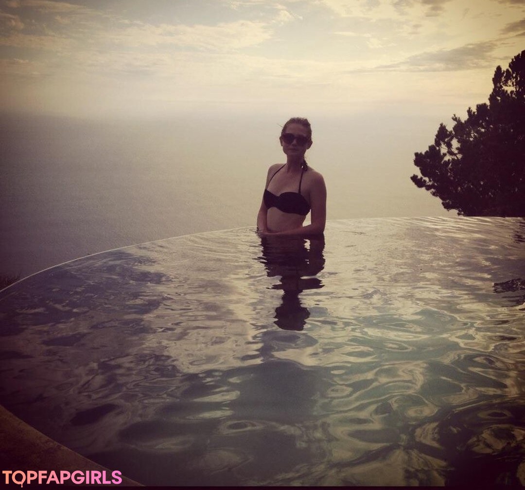 Foto desnuda filtrada de OnlyFans de Bonnie Wright #49 Foto desnuda filtrada de OnlyFans de Bonnie Wright #49