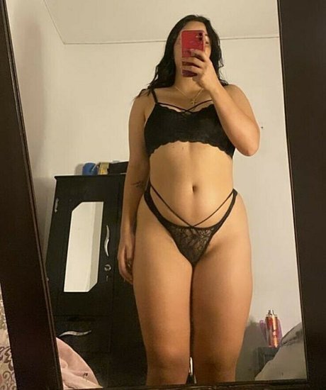 Foto desnuda filtrada de OnlyFans de Iris Ramos