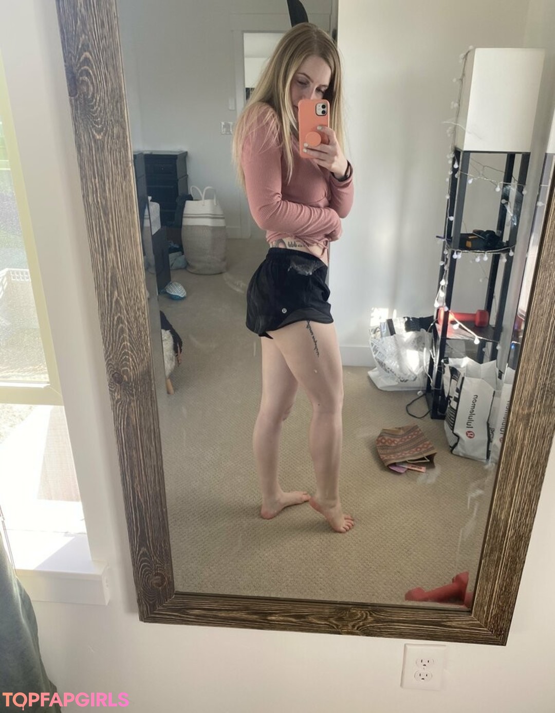 Foto desnuda filtrada de OnlyFans de Violetwalker66free #42 Foto desnuda filtrada de OnlyFans de Violetwalker66free #42