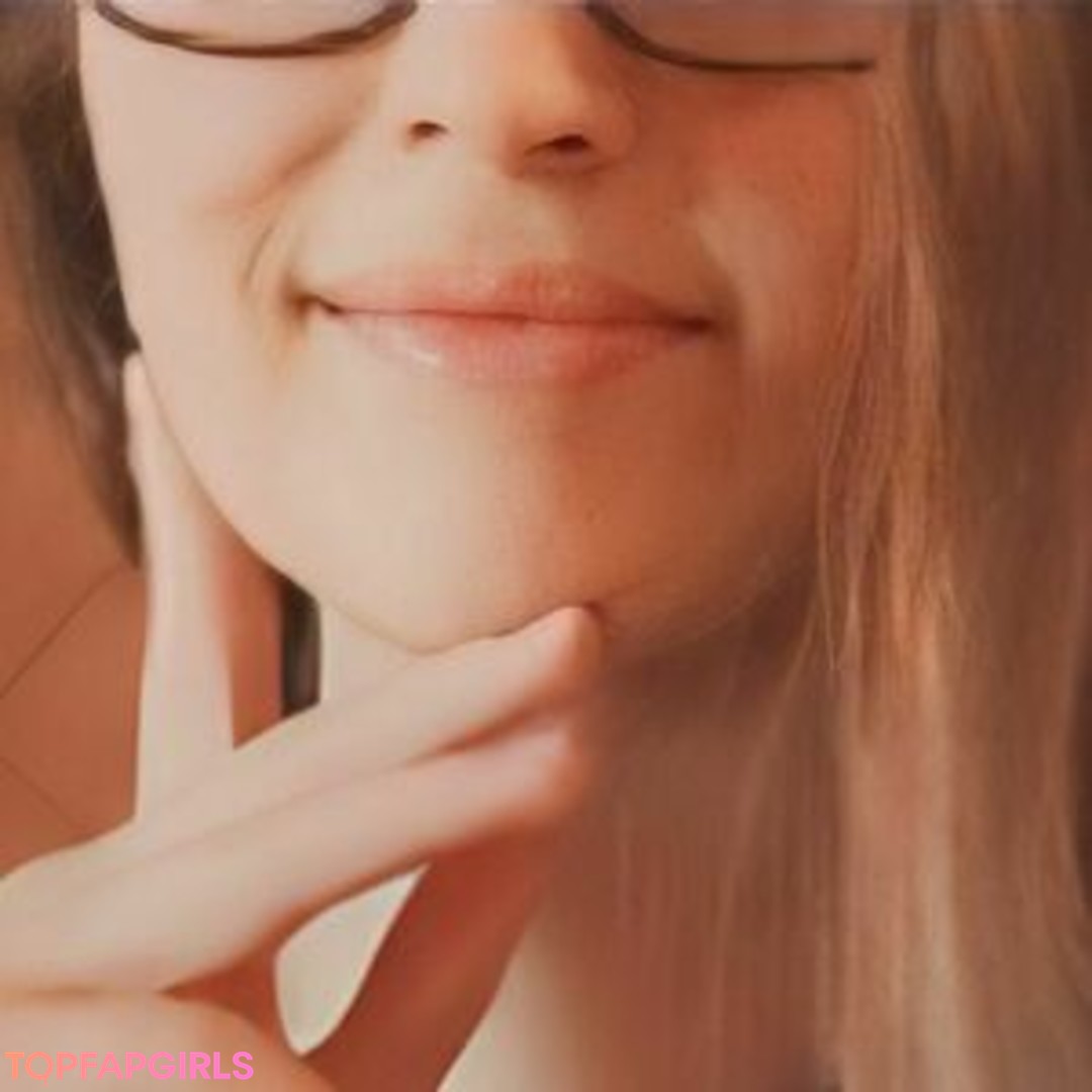 Foto desnuda filtrada de OnlyFans de Qtiebuns Asmr #9 Foto desnuda filtrada de OnlyFans de Qtiebuns Asmr #9