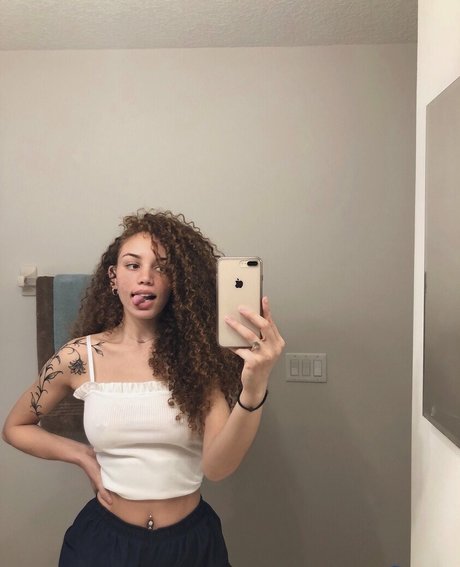 Foto desnuda filtrada de OnlyFans de Bklynnmarie