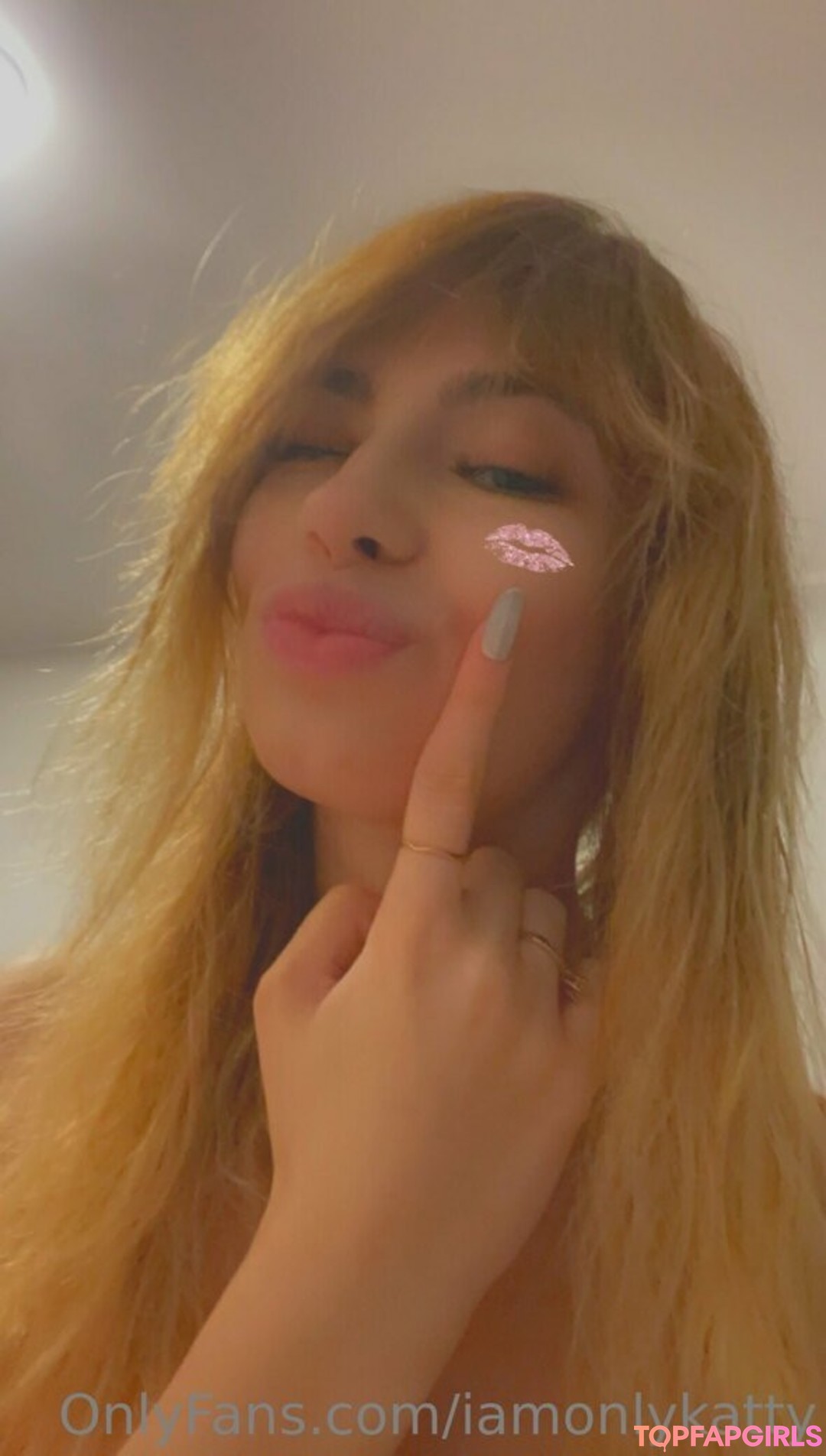 Foto desnuda filtrada de OnlyFans de Iamonlykatty #38 Foto desnuda filtrada de OnlyFans de Iamonlykatty #38