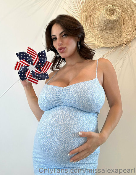 Foto desnuda filtrada de OnlyFans de Missalexapearl