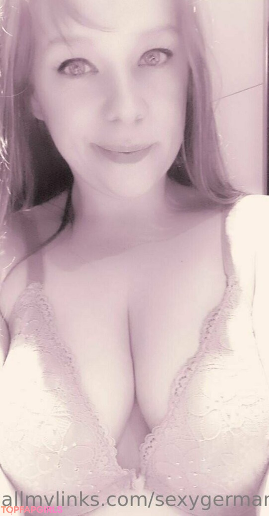 Foto desnuda filtrada de OnlyFans de Sexy German Girl #5 Foto desnuda filtrada de OnlyFans de Sexy German Girl #5