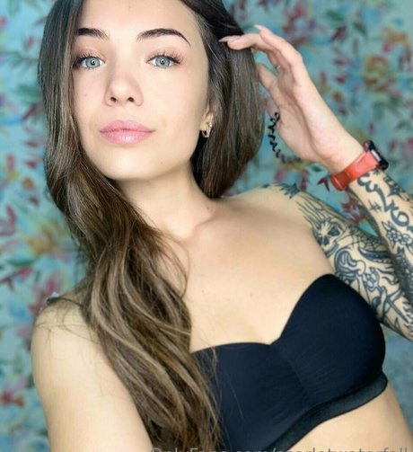 Yourqueen3