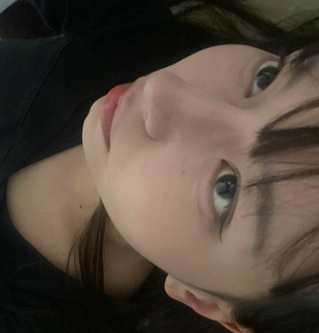 Foto desnuda filtrada de OnlyFans de Sizaasmr
