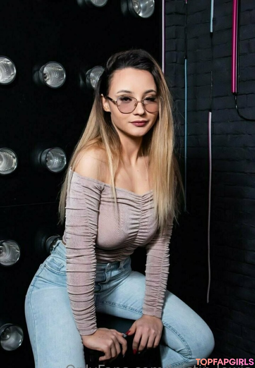 Foto desnuda filtrada de OnlyFans de Kristinlewis #1 Foto desnuda filtrada de OnlyFans de Kristinlewis #1