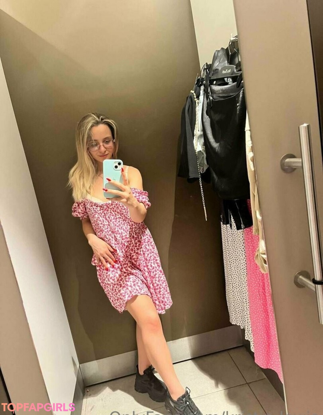 Foto desnuda filtrada de OnlyFans de Kristinlewis #52 Foto desnuda filtrada de OnlyFans de Kristinlewis #52