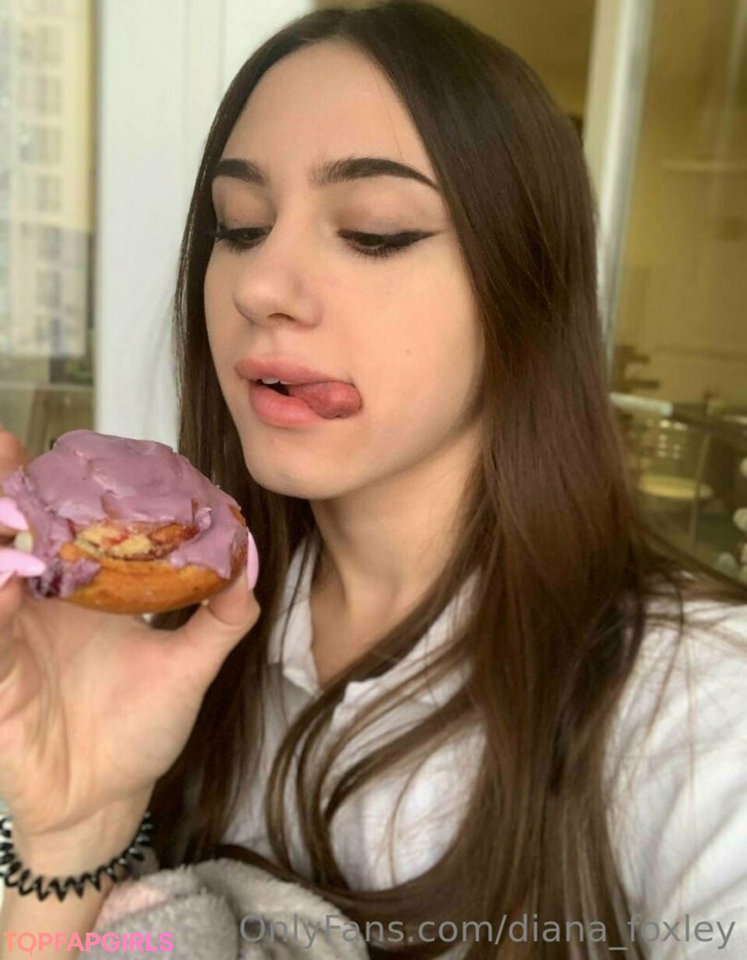 Foto desnuda filtrada de OnlyFans de Dianafoxley #40 Foto desnuda filtrada de OnlyFans de Dianafoxley #40