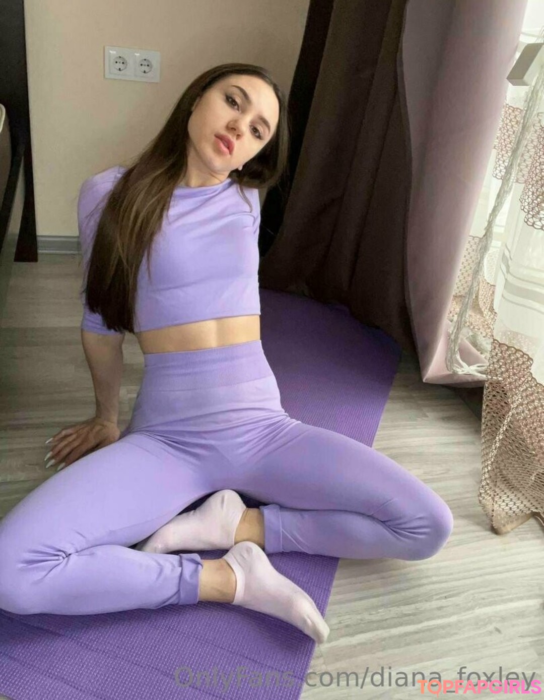 Foto desnuda filtrada de OnlyFans de Dianafoxley #56 Foto desnuda filtrada de OnlyFans de Dianafoxley #56