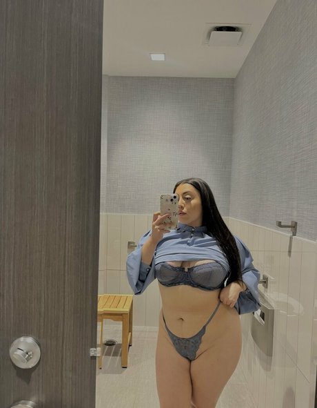 Foto desnuda filtrada de OnlyFans de Realtxhottie