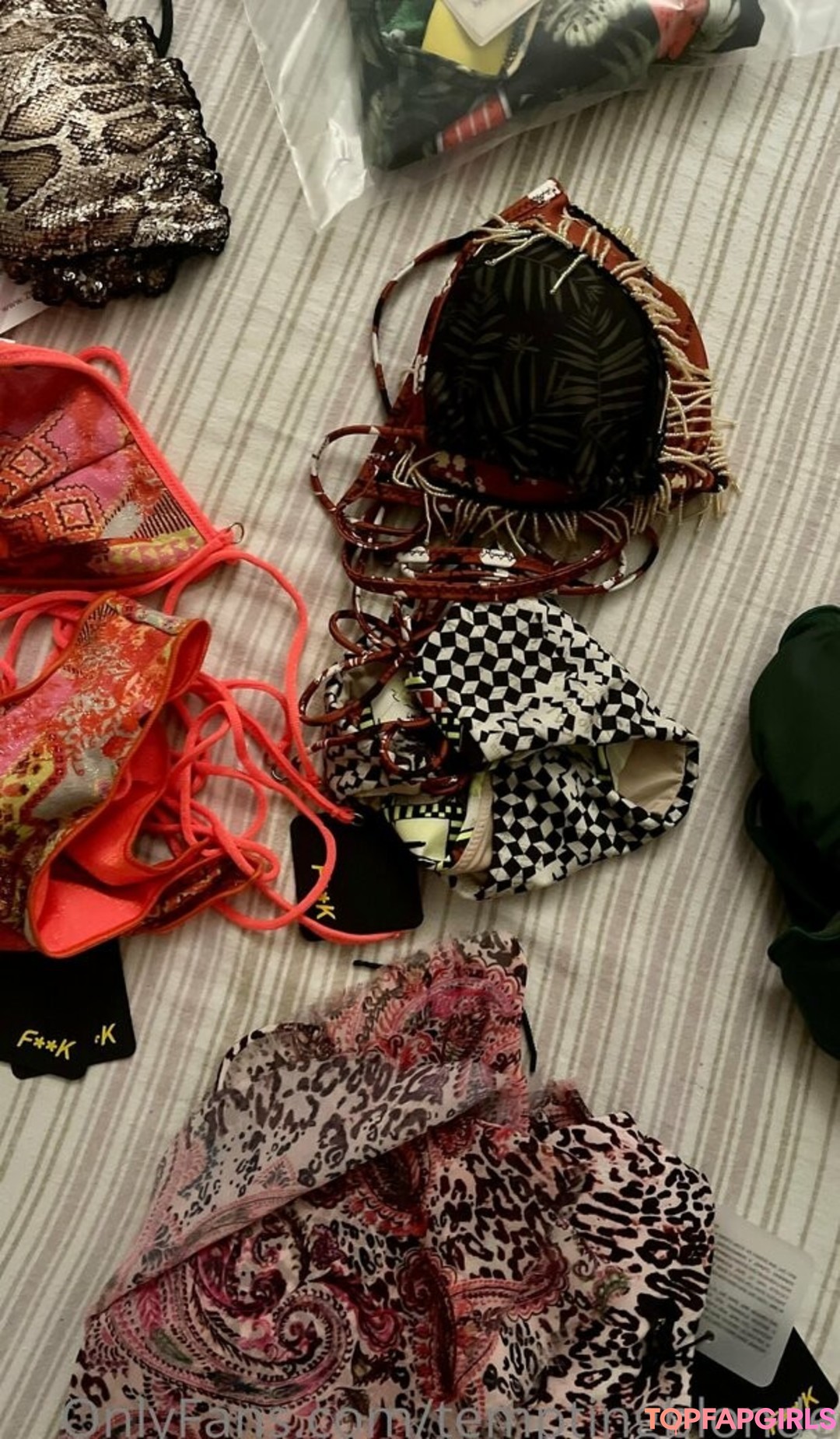 Foto desnuda filtrada de OnlyFans de Temptingblonde #22 Foto desnuda filtrada de OnlyFans de Temptingblonde #22