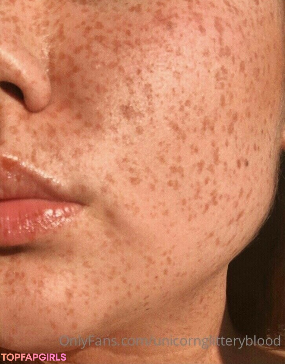 Foto desnuda filtrada de OnlyFans de Unicornglitteryblood #147 Foto desnuda filtrada de OnlyFans de Unicornglitteryblood #147