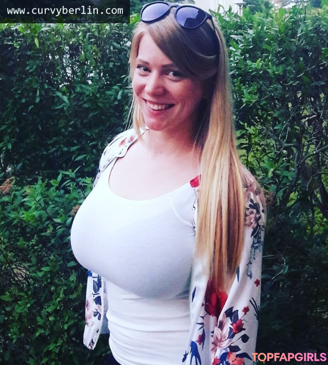 Foto desnuda filtrada de OnlyFans de Laura Katz #22 Foto desnuda filtrada de OnlyFans de Laura Katz #22