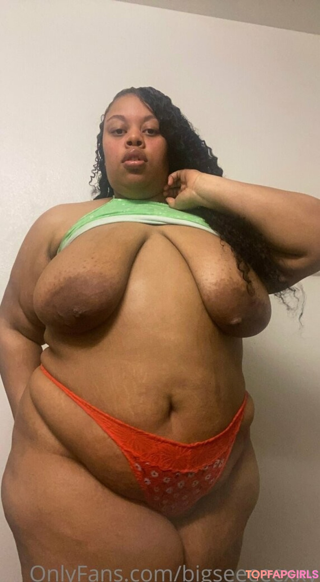 Foto desnuda filtrada de OnlyFans de Bigseeeeexxy #123 Foto desnuda filtrada de OnlyFans de Bigseeeeexxy #123
