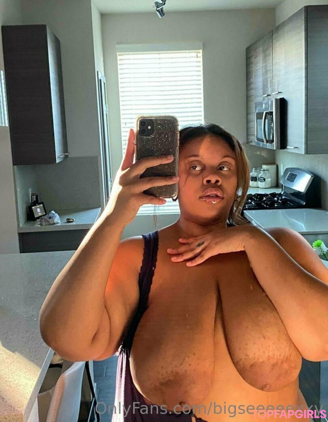 Foto desnuda filtrada de OnlyFans de Bigseeeeexxy #140 Foto desnuda filtrada de OnlyFans de Bigseeeeexxy #140