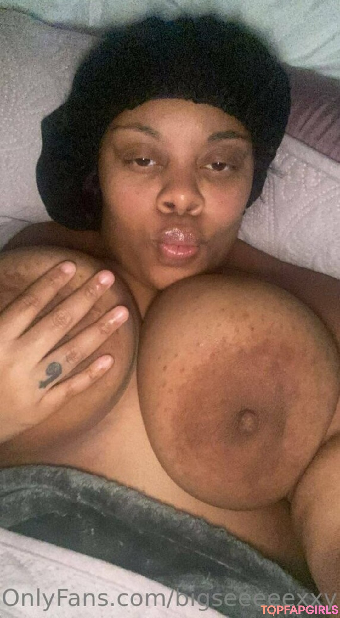 Foto desnuda filtrada de OnlyFans de Bigseeeeexxy #147 Foto desnuda filtrada de OnlyFans de Bigseeeeexxy #147