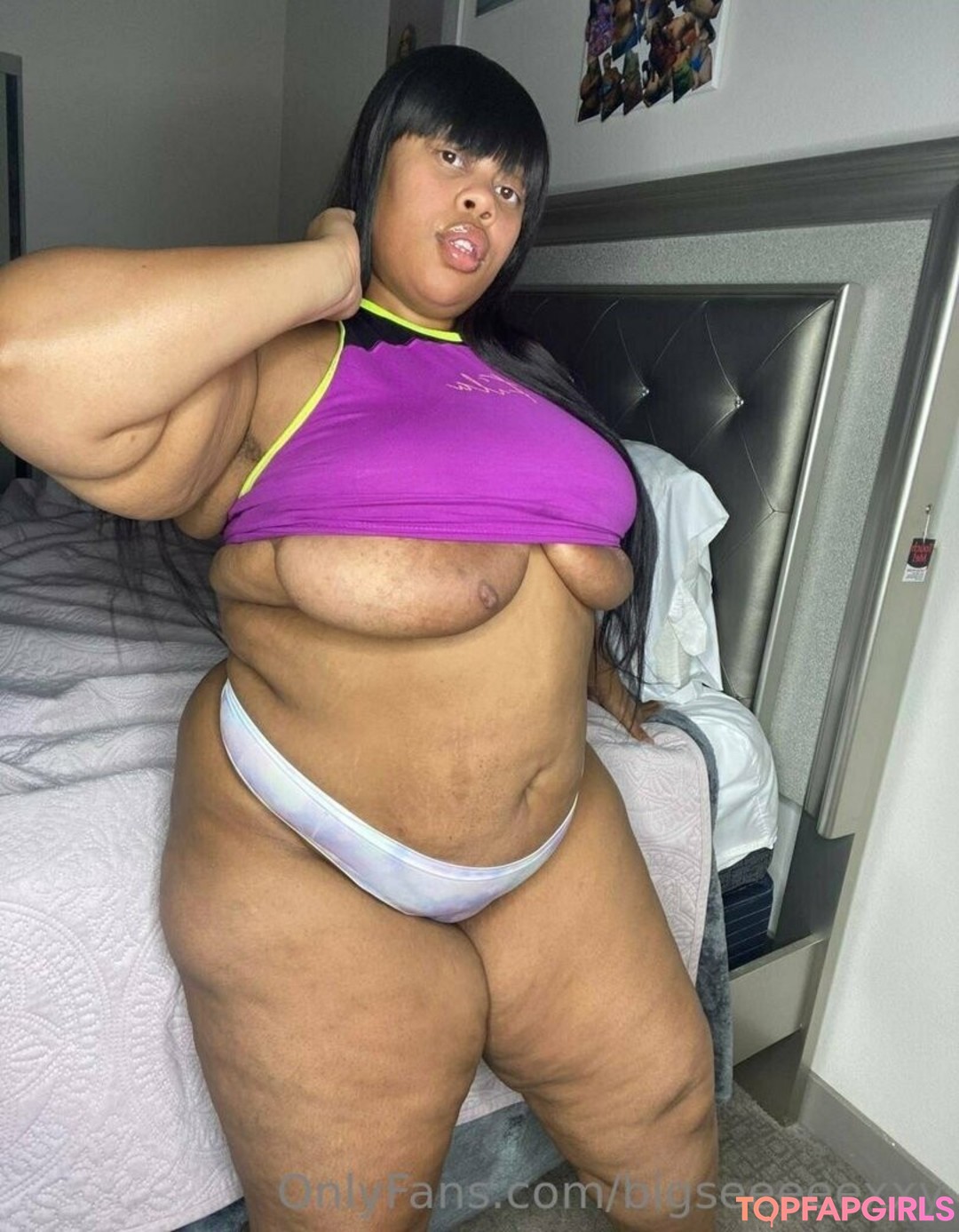 Foto desnuda filtrada de OnlyFans de Bigseeeeexxy #173 Foto desnuda filtrada de OnlyFans de Bigseeeeexxy #173