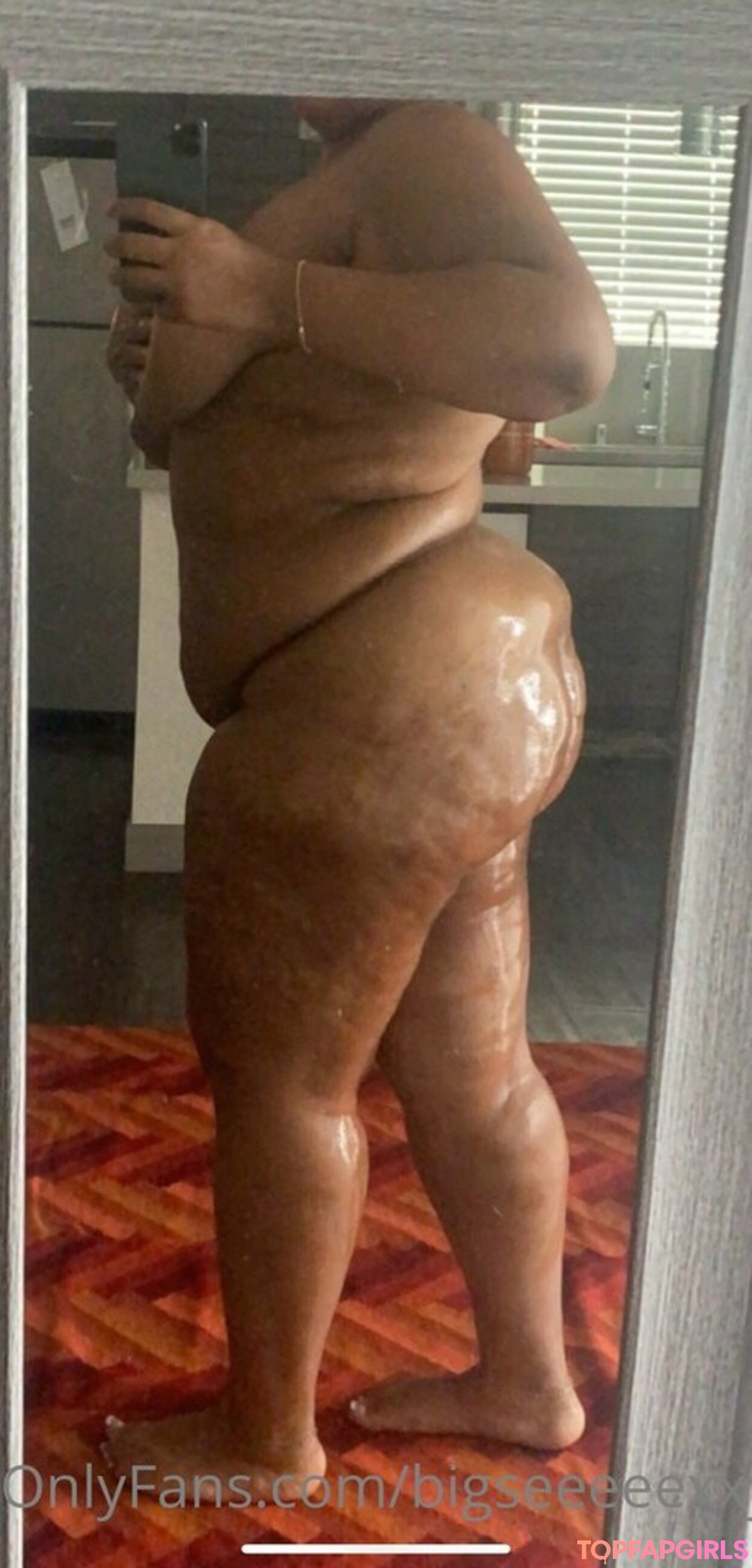 Foto desnuda filtrada de OnlyFans de Bigseeeeexxy #26 Foto desnuda filtrada de OnlyFans de Bigseeeeexxy #26