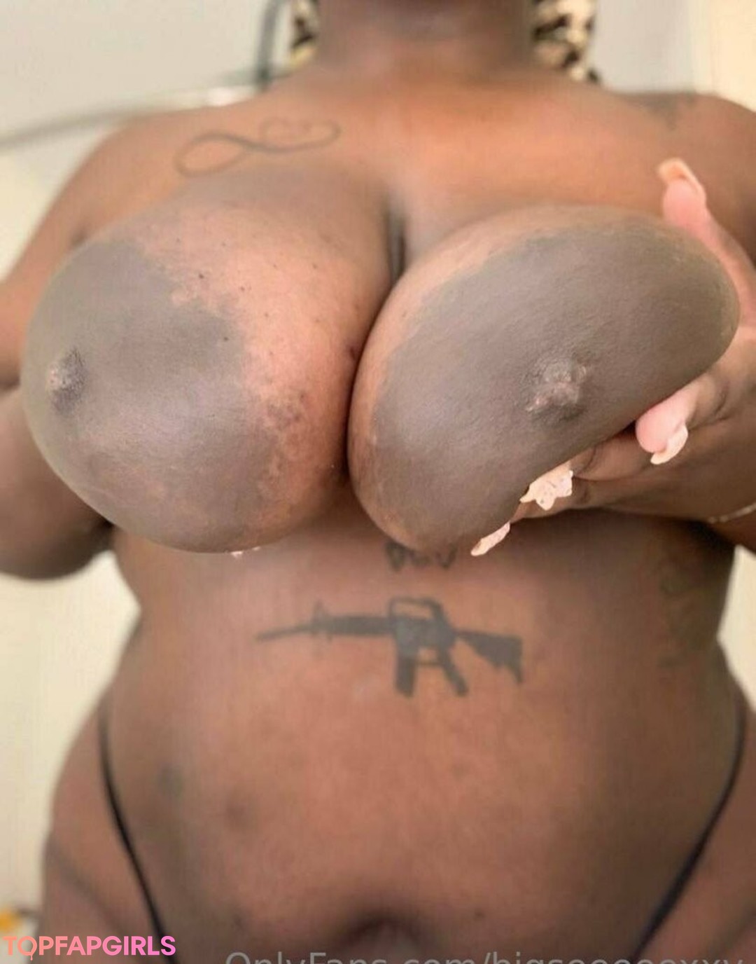 Foto desnuda filtrada de OnlyFans de Bigseeeeexxy #304 Foto desnuda filtrada de OnlyFans de Bigseeeeexxy #304