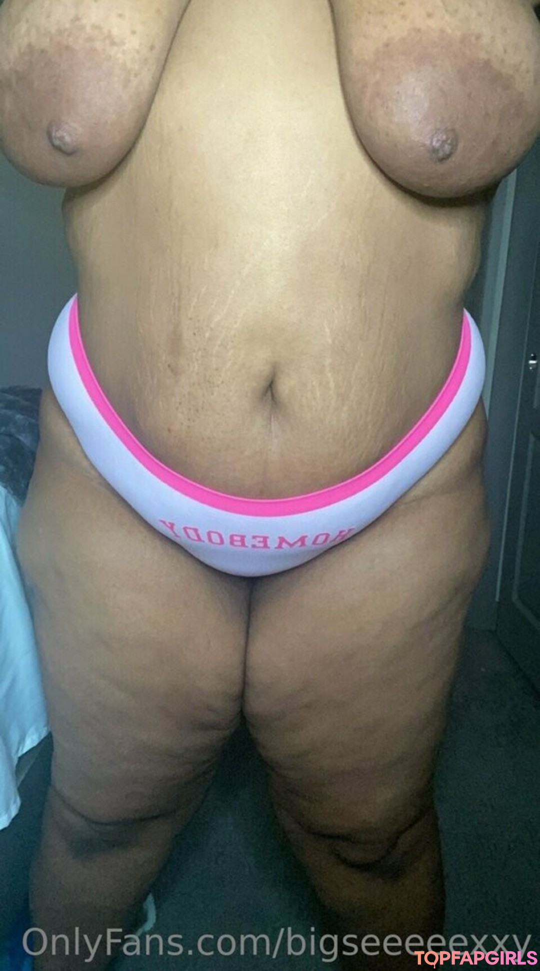 Foto desnuda filtrada de OnlyFans de Bigseeeeexxy #392 Foto desnuda filtrada de OnlyFans de Bigseeeeexxy #392