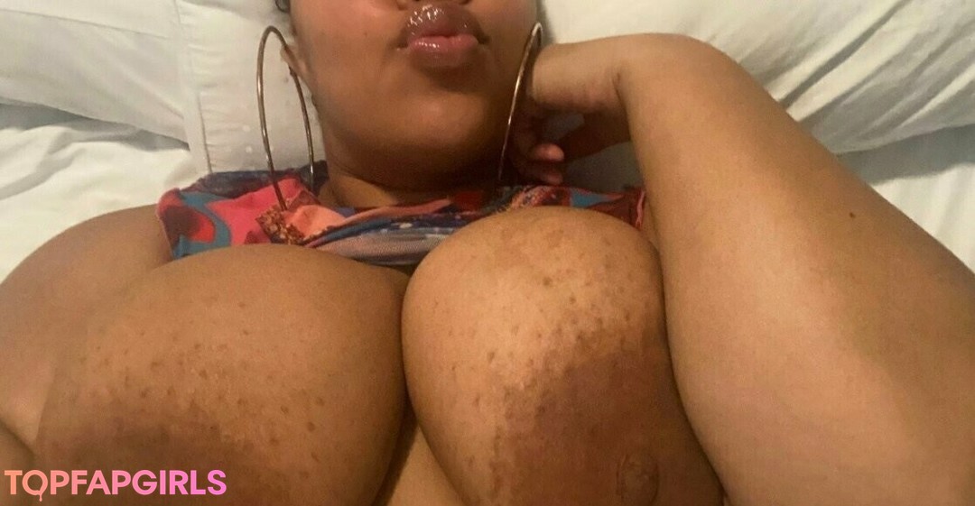 Foto desnuda filtrada de OnlyFans de Bigseeeeexxy #494 Foto desnuda filtrada de OnlyFans de Bigseeeeexxy #494