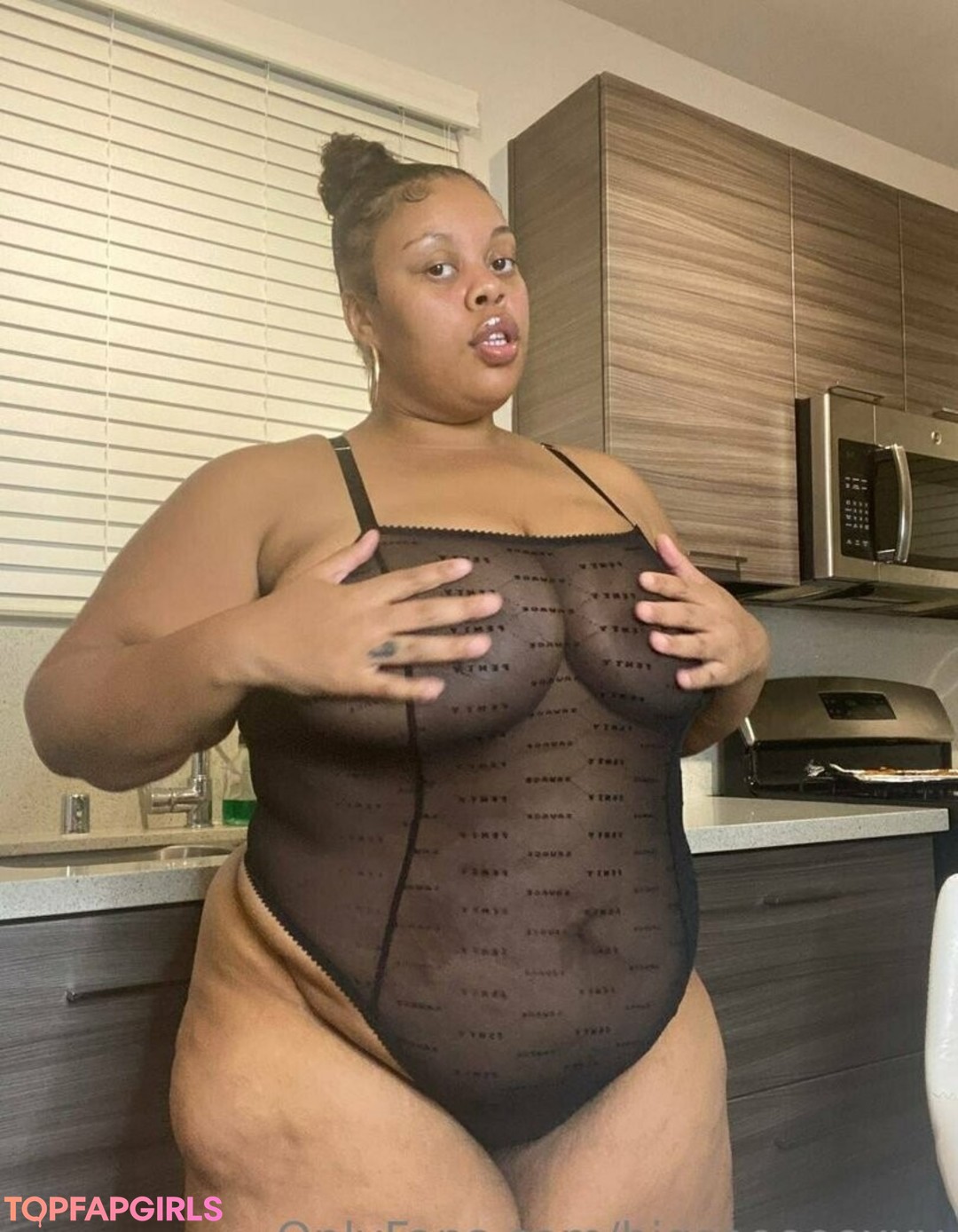 Foto desnuda filtrada de OnlyFans de Bigseeeeexxy #502 Foto desnuda filtrada de OnlyFans de Bigseeeeexxy #502