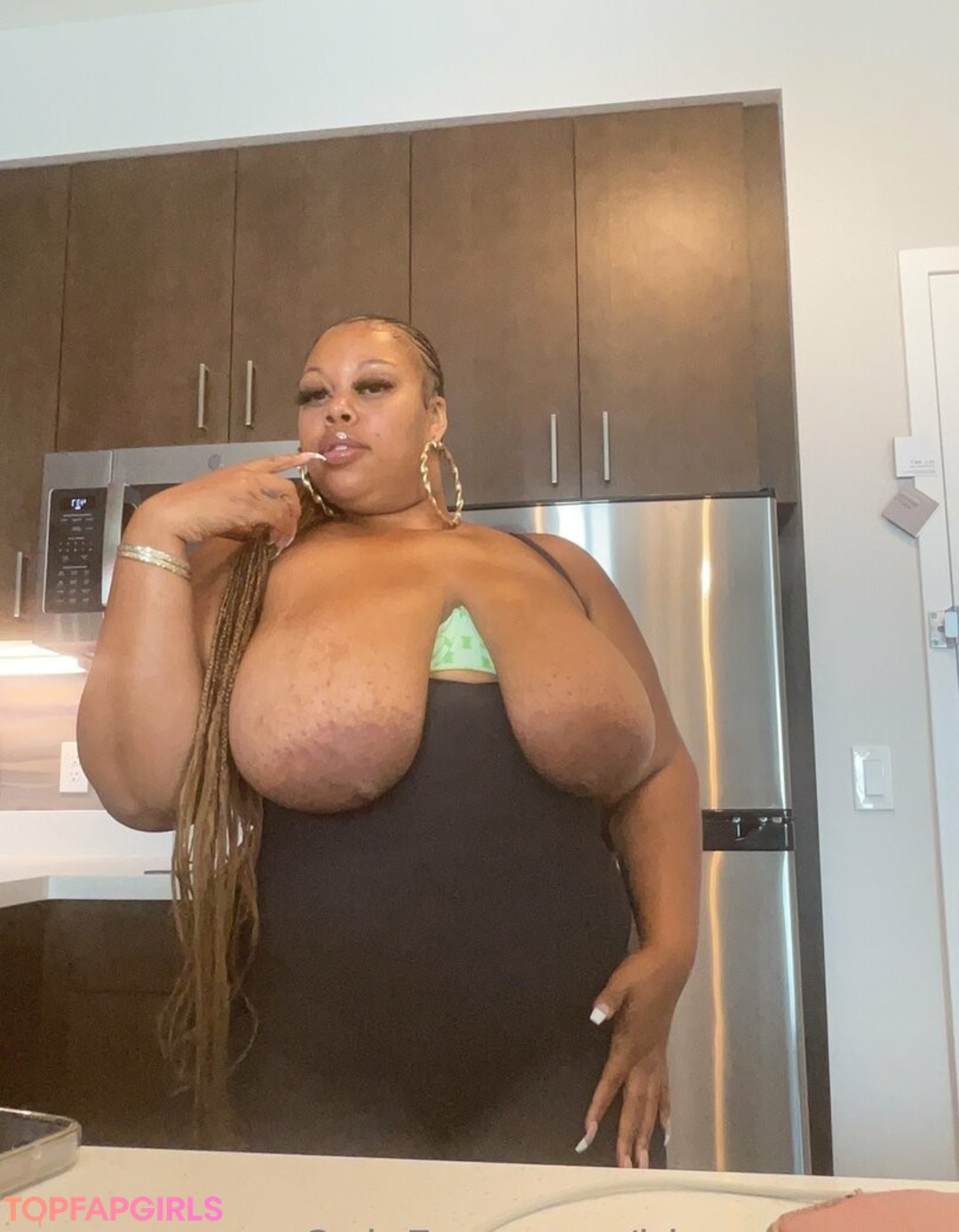 Foto desnuda filtrada de OnlyFans de Bigseeeeexxy #569 Foto desnuda filtrada de OnlyFans de Bigseeeeexxy #569