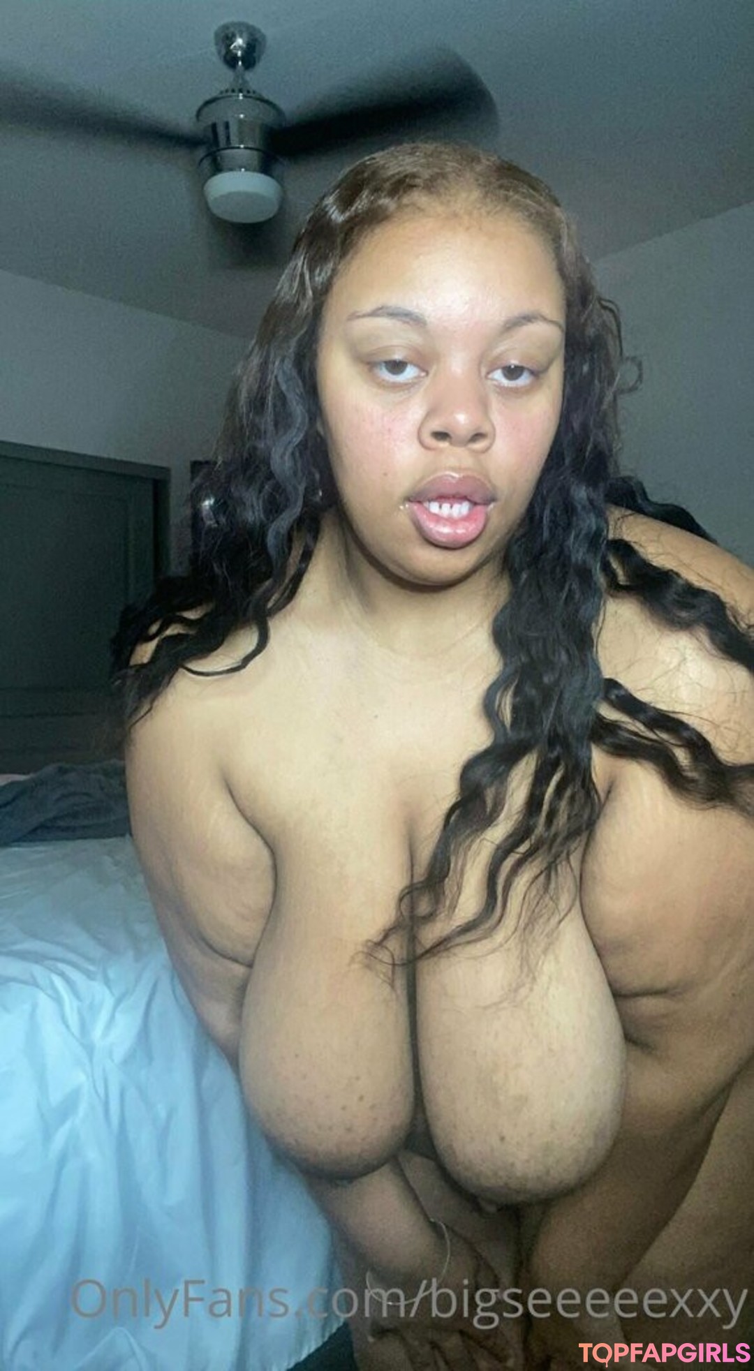 Foto desnuda filtrada de OnlyFans de Bigseeeeexxy #59 Foto desnuda filtrada de OnlyFans de Bigseeeeexxy #59