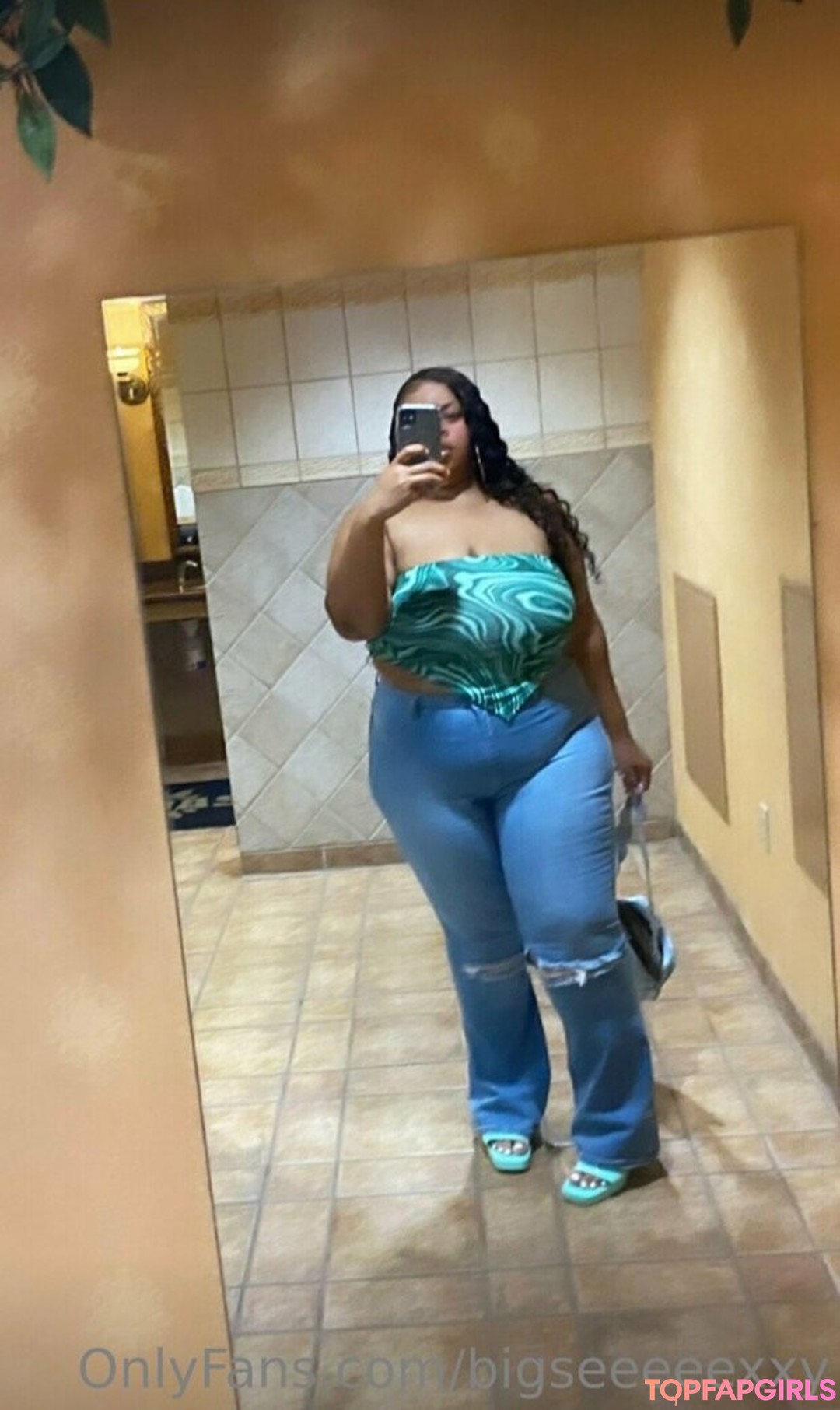 Foto desnuda filtrada de OnlyFans de Bigseeeeexxy #608 Foto desnuda filtrada de OnlyFans de Bigseeeeexxy #608