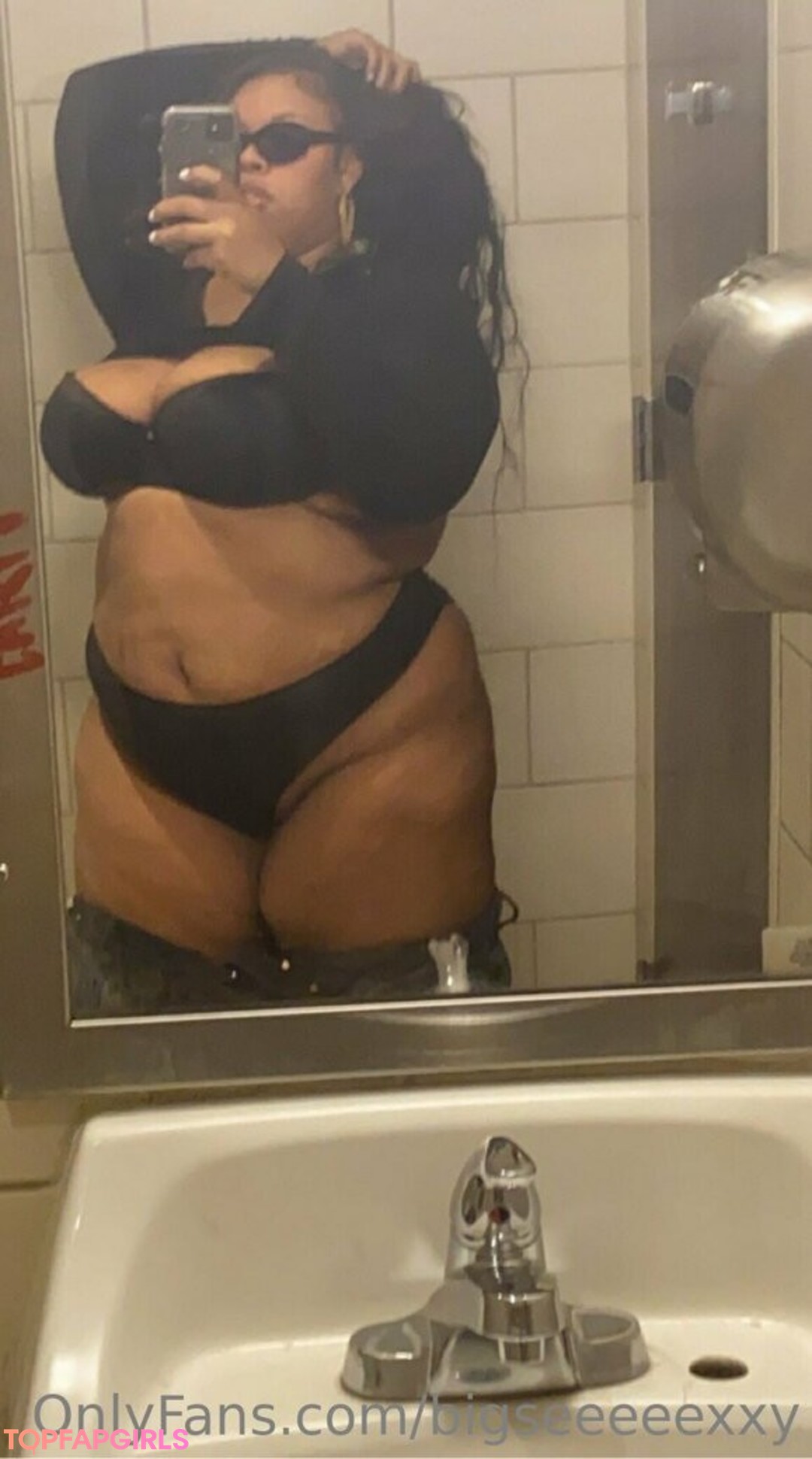 Foto desnuda filtrada de OnlyFans de Bigseeeeexxy #655 Foto desnuda filtrada de OnlyFans de Bigseeeeexxy #655